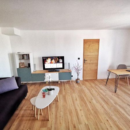 Le 79 Reflet De La Marne Apartment Noisy-le-Grand Luaran gambar