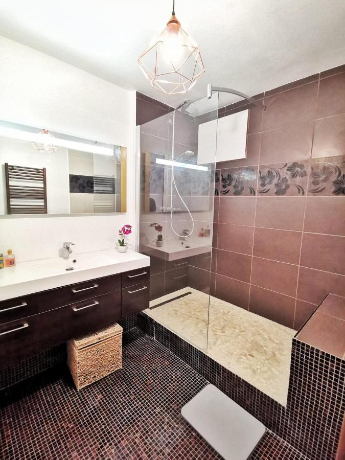 Le 79 Reflet De La Marne Apartment Noisy-le-Grand Luaran gambar