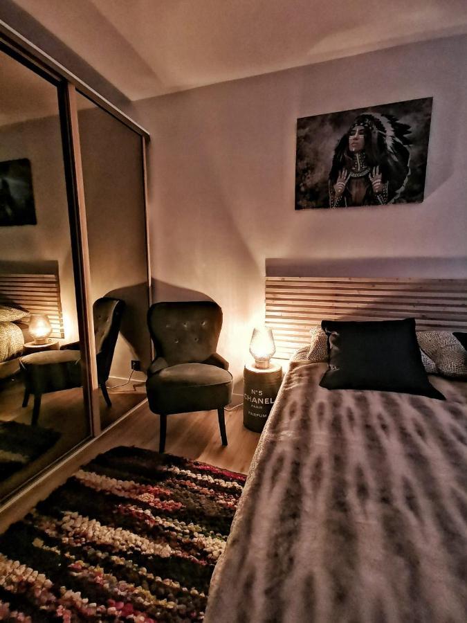 Le 79 Reflet De La Marne Apartment Noisy-le-Grand Luaran gambar